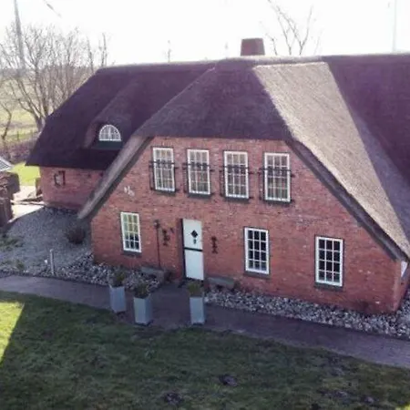Holiday Home Alte Weinstube, Emmelsbuell Emmelsbüll-Horsbüll