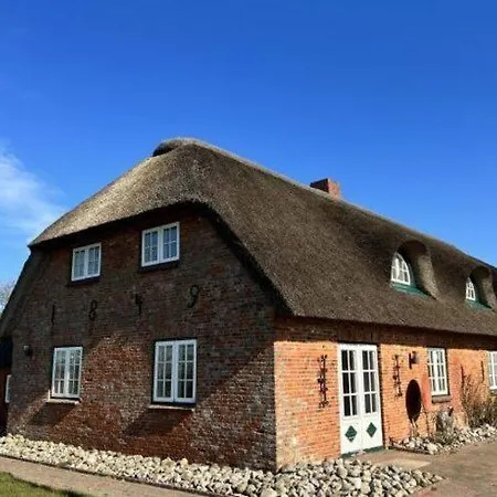 Holiday Home Alte Weinstube, Emmelsbuell *